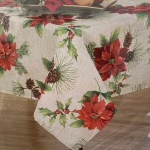 Natural Poinsettia Holiday Tablecloth 60x84 oblong NWT